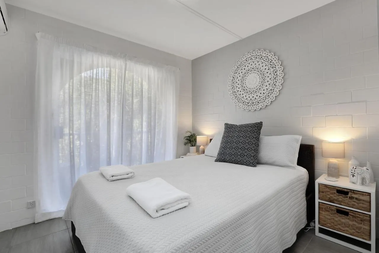 14 The Islander Resort Point Lookout 0*,